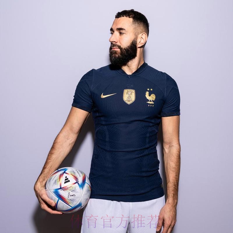 瓦尔布埃纳:我不怨恨本泽马 他完全配得上金球奖 瓦尔布埃纳:我不怨恨本泽马 他完全配得上金球奖